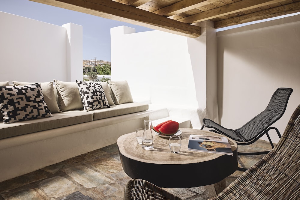 Sharm Hotel Mykonos 83/100