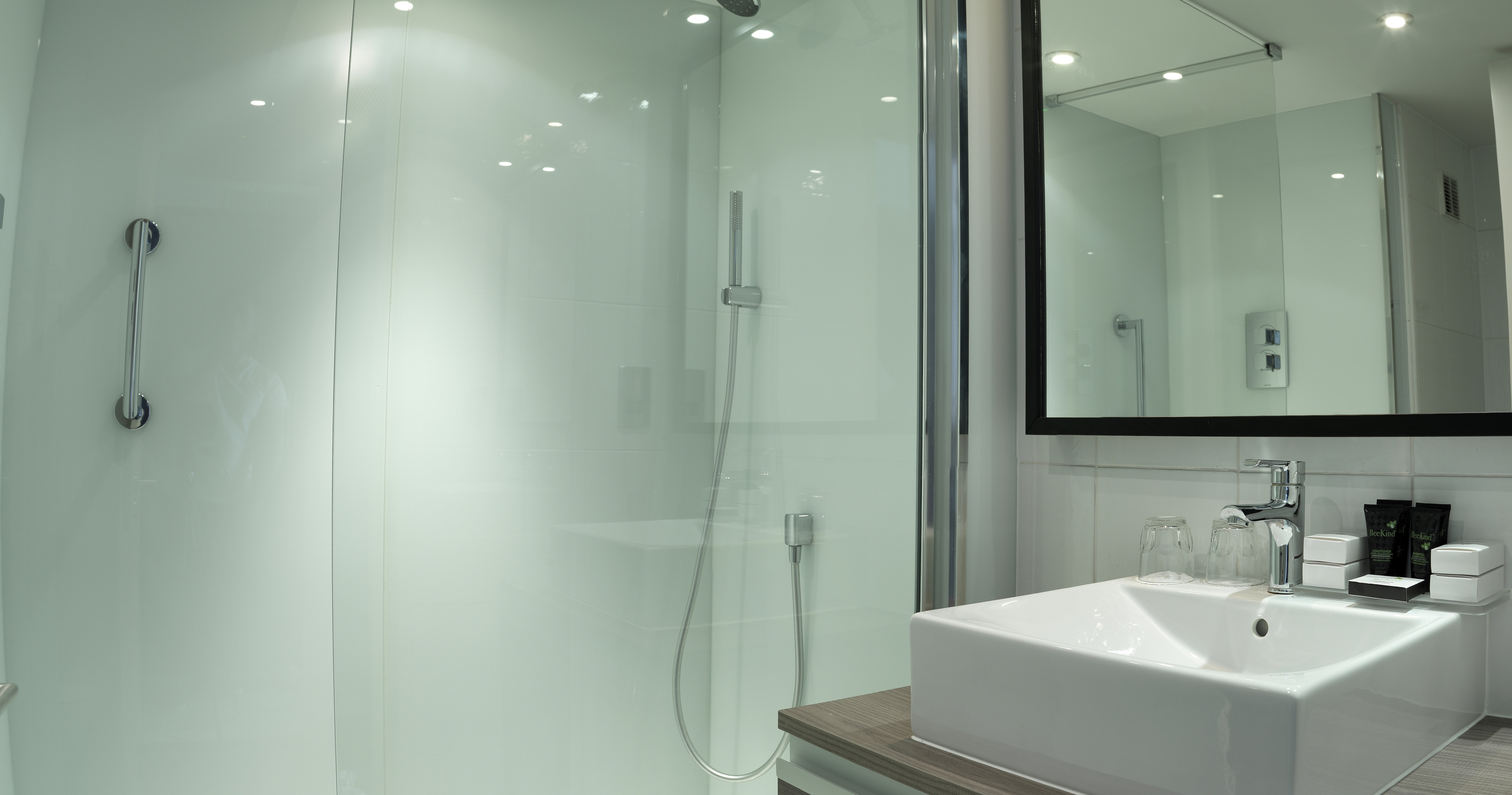 Crowne Plaza Solihull 63/65