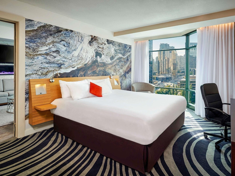 Novotel Toronto North York 26/72