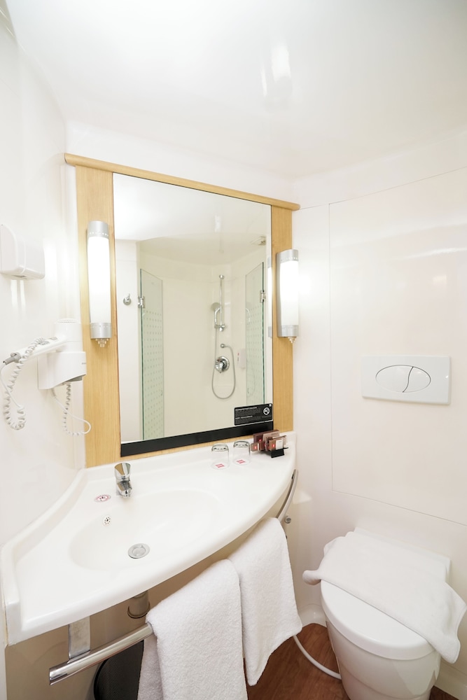 Ibis Jakarta Senen 56/56