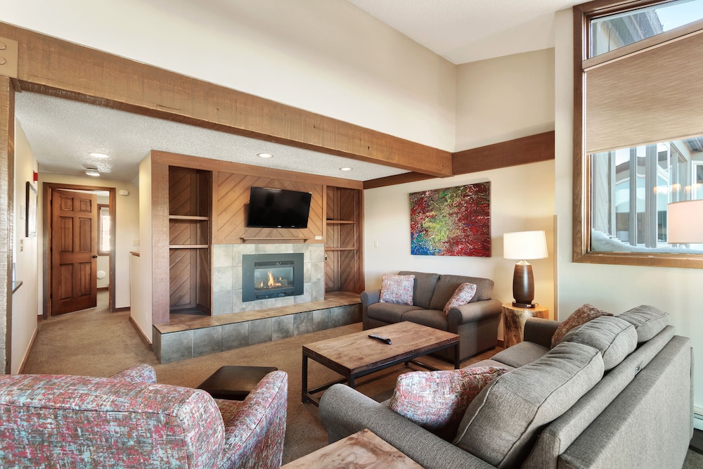 Gold Point Resort Breckenridge by Vacatia 24/50