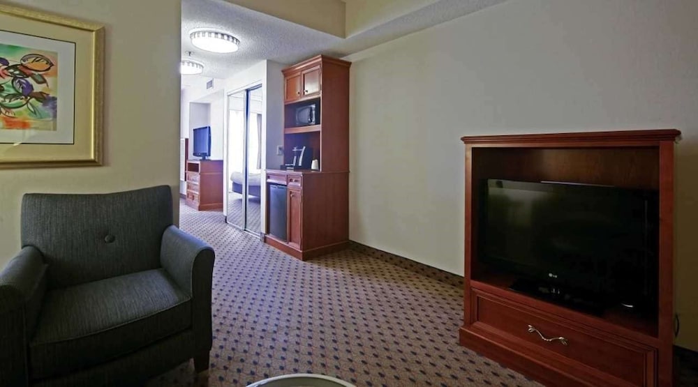 Hilton Garden Inn Secaucus Meadowlands 42/62