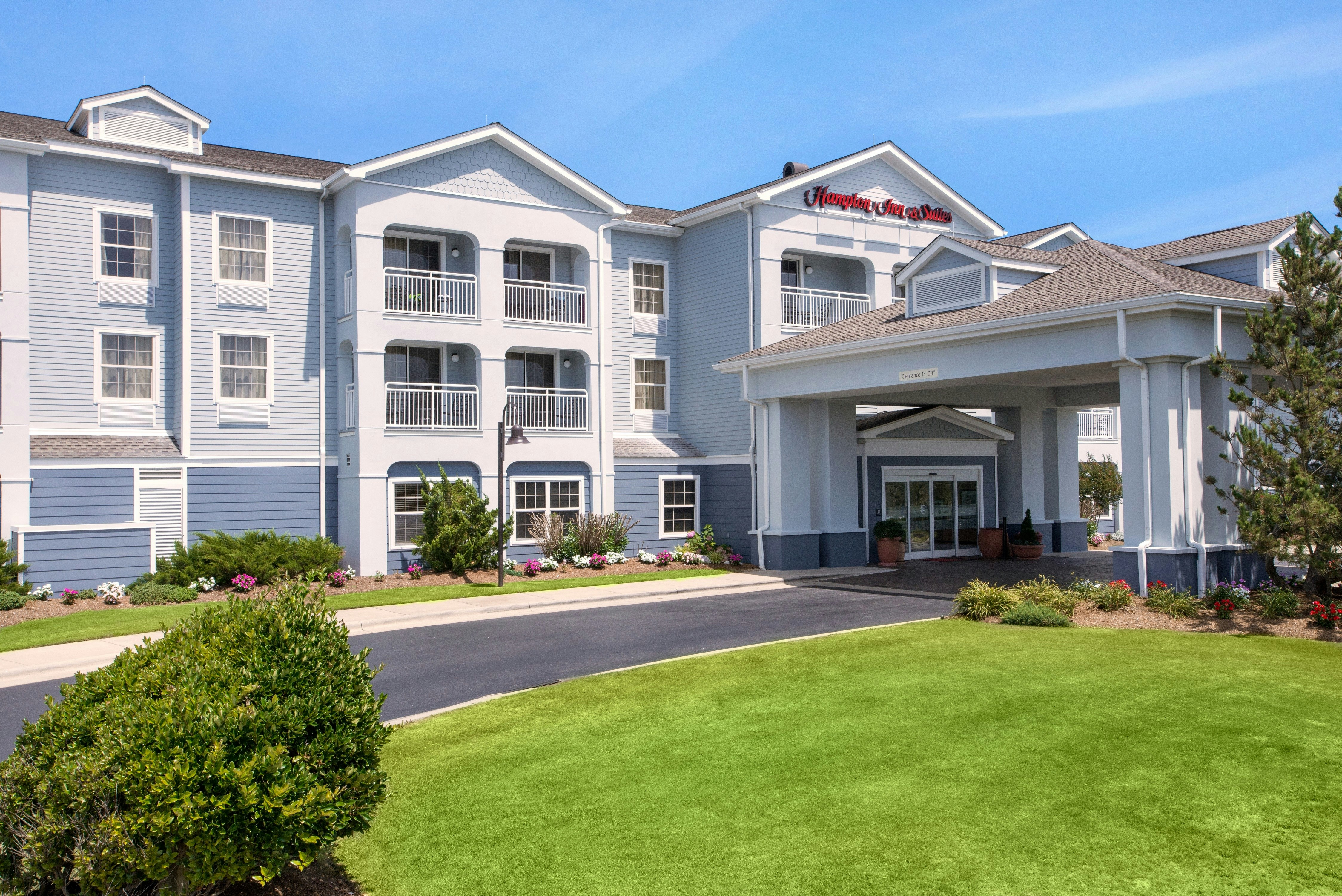 Hampton Inn & Suites Outer Banks Corolla 27/29