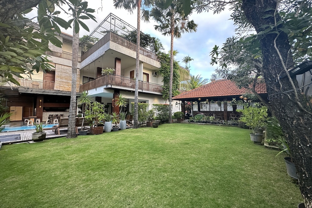 The Paving Villa 46/51
