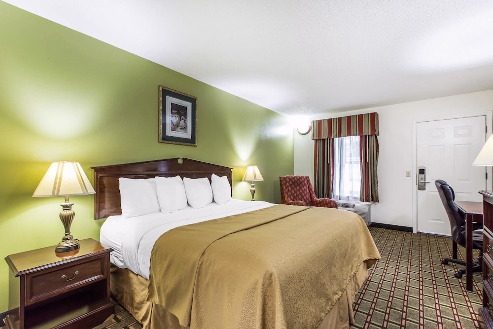 Quality Inn Eastman 15/43