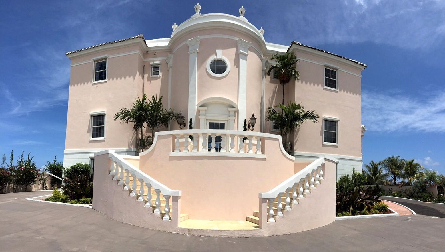 Ocean West Boutique Hotel 2/12
