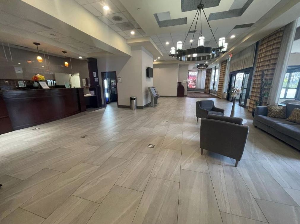 Ramada by Wyndham Cleveland Independence 10/56