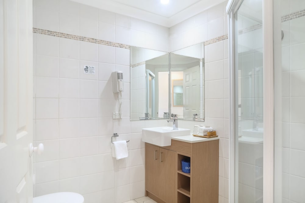 Terrigal Sails Serviced Apartments 26/63