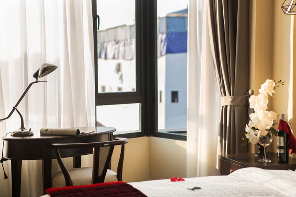 Hanoi La Storia Hotel 62/64
