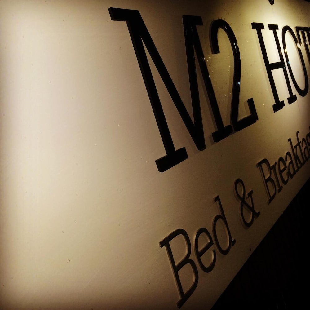 M2 Hotel 30/42