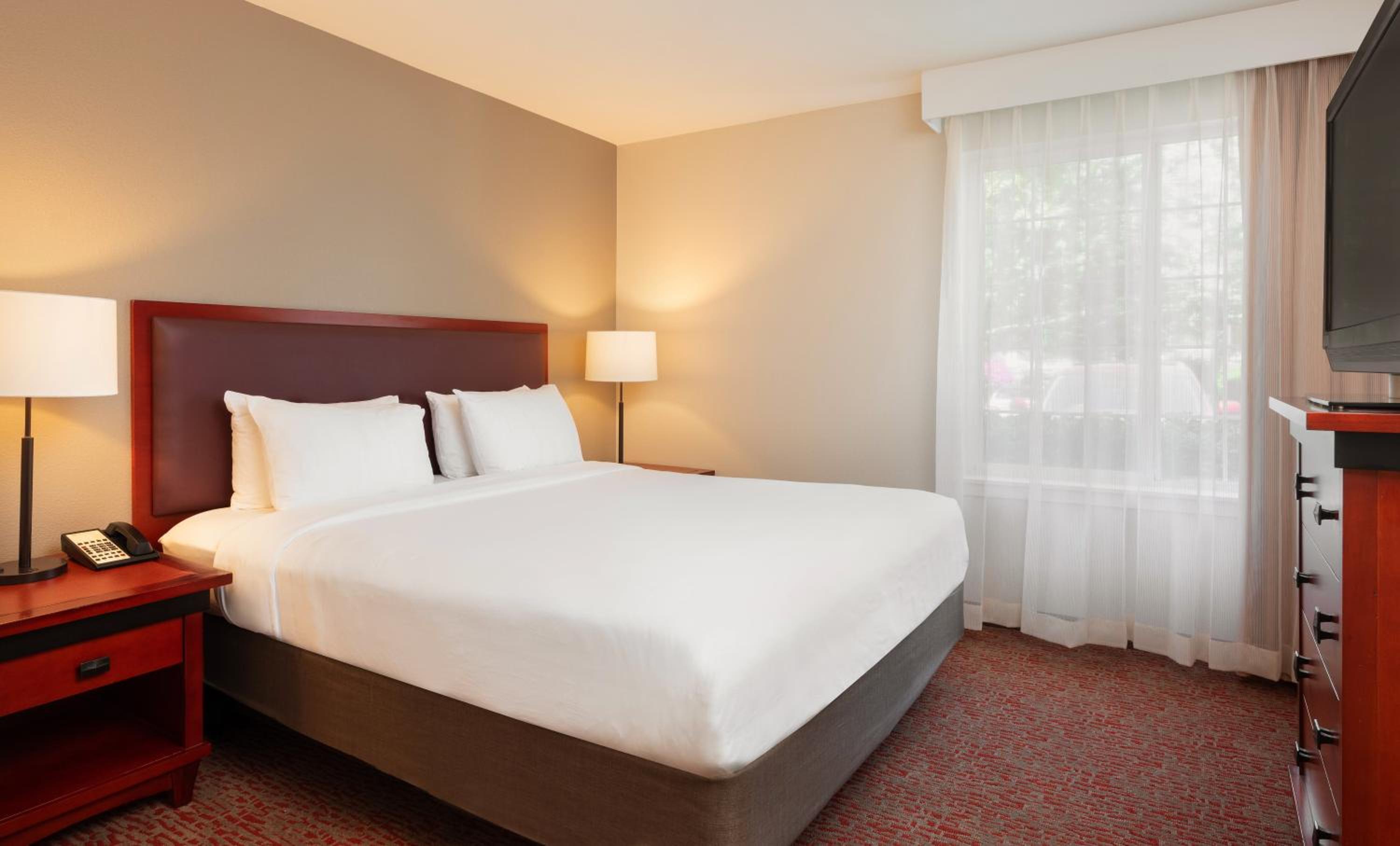Executive, Suite