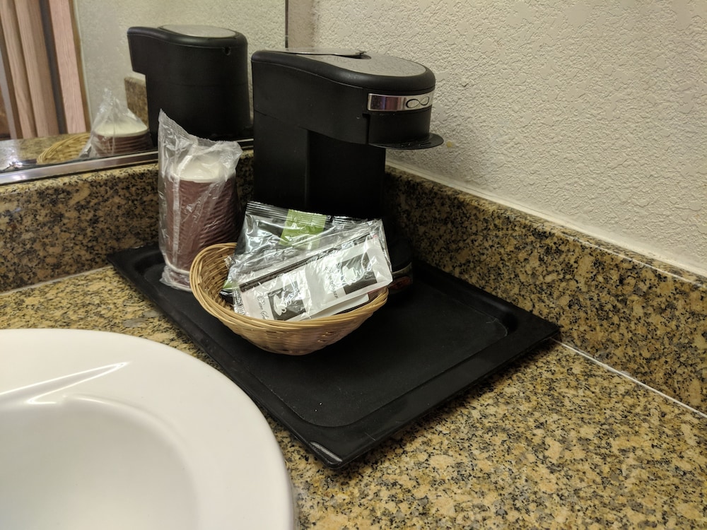 Budget Inn Corcoran Near Tulare CA 43 38/50