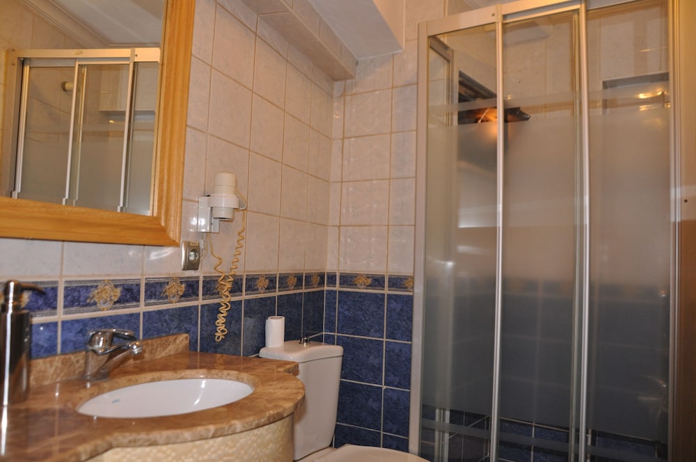 Grand Hisar Hotel 58/62