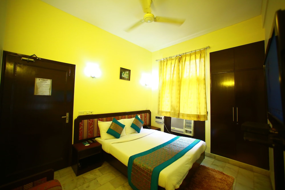 Sundeep Inn 16/46