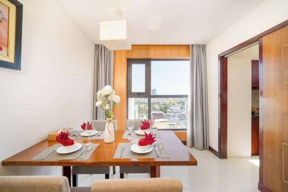 Gemma Hotel 54/63