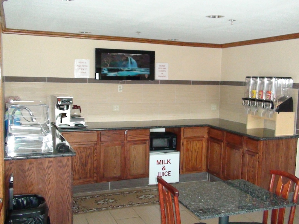Motel6 Oklahoma City, OK - Frontier City 32/55