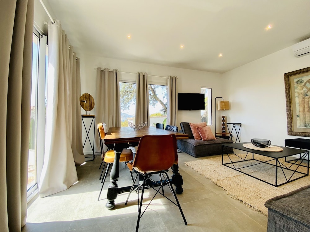 Bella Vista Residence 40/50