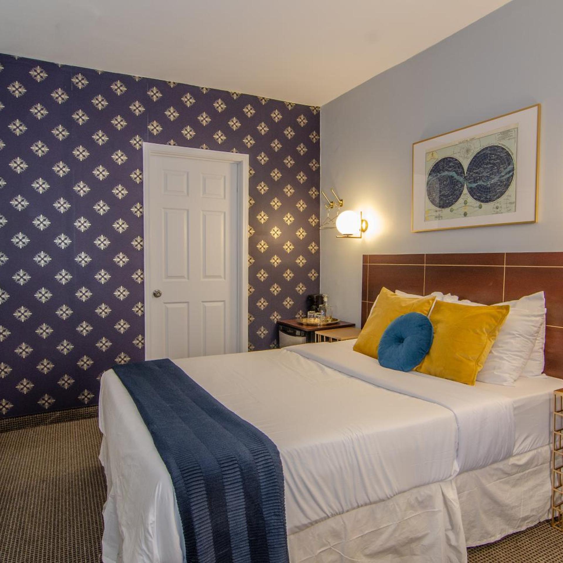 غرفة بسرير كوين، Hotel Dorion 2/10