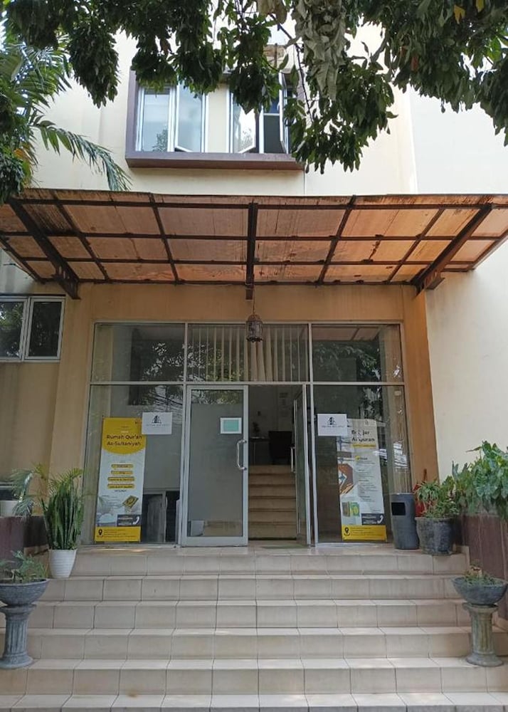 Hotel O near Cilandak Town Square formerly Sultan Residence Syariah photo5