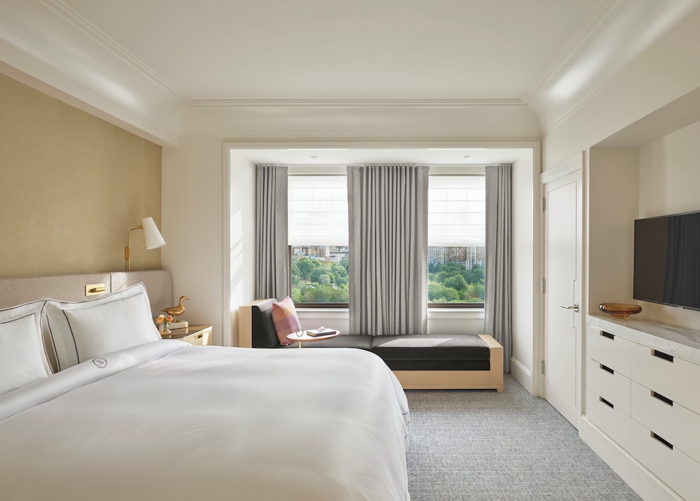 CLASSIC, SUITE, PARK VIEW, CORNER