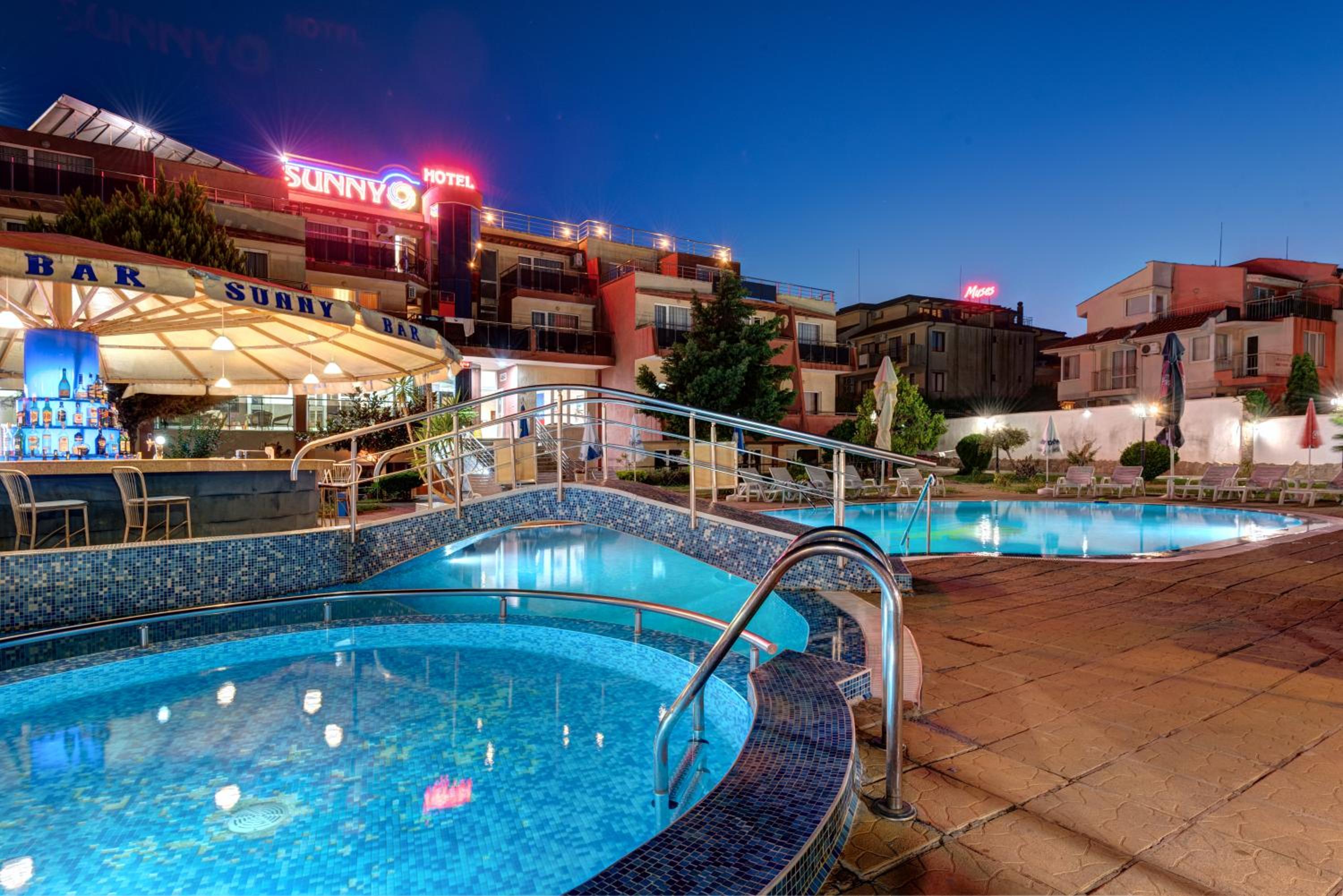 Hotel Sunny. 31/55
