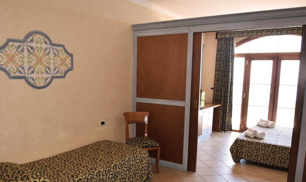 HOTEL RESIDENZA DEL GOLFO 10/38