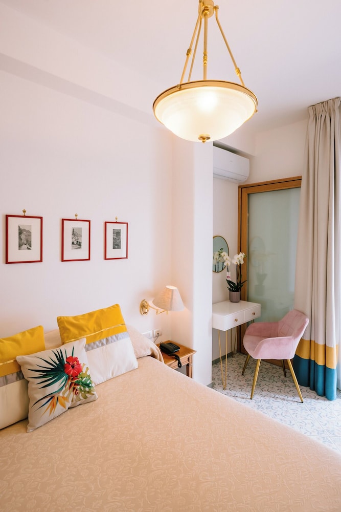 Zi'ntonio Hotel 29/50