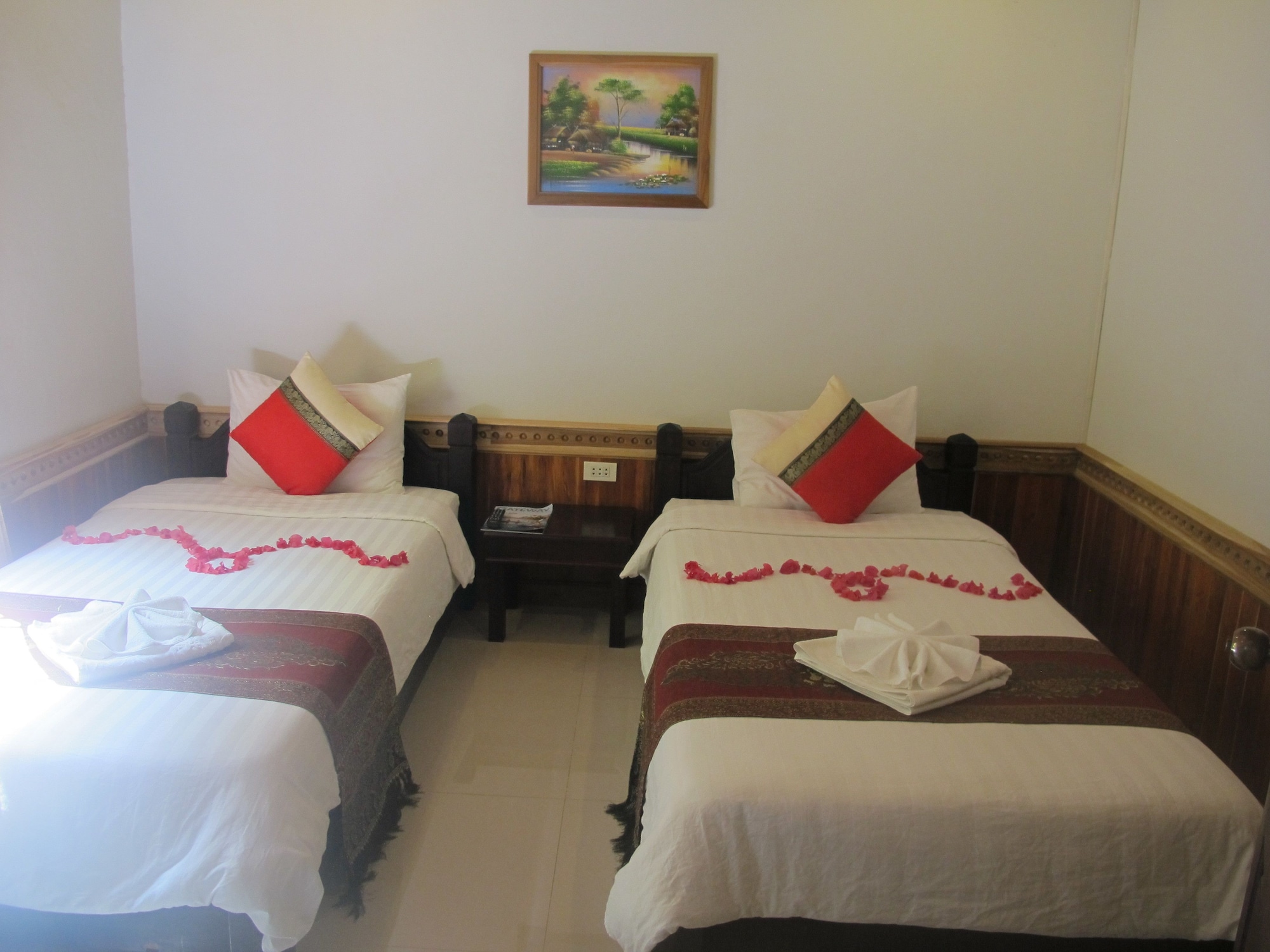 STANDARD, TWIN BEDS