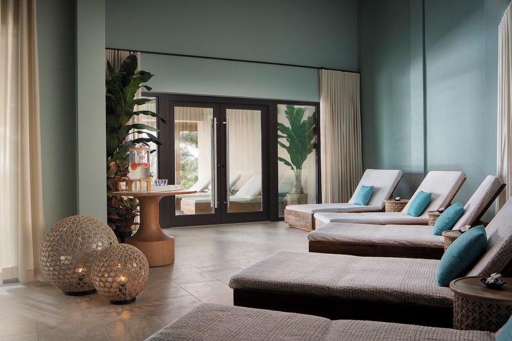 PETER ISLAND RESORT AND SPA 27/55