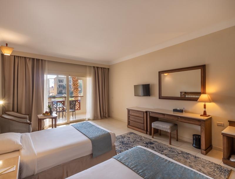 Club, Double Bed, Lateral Side Sea View