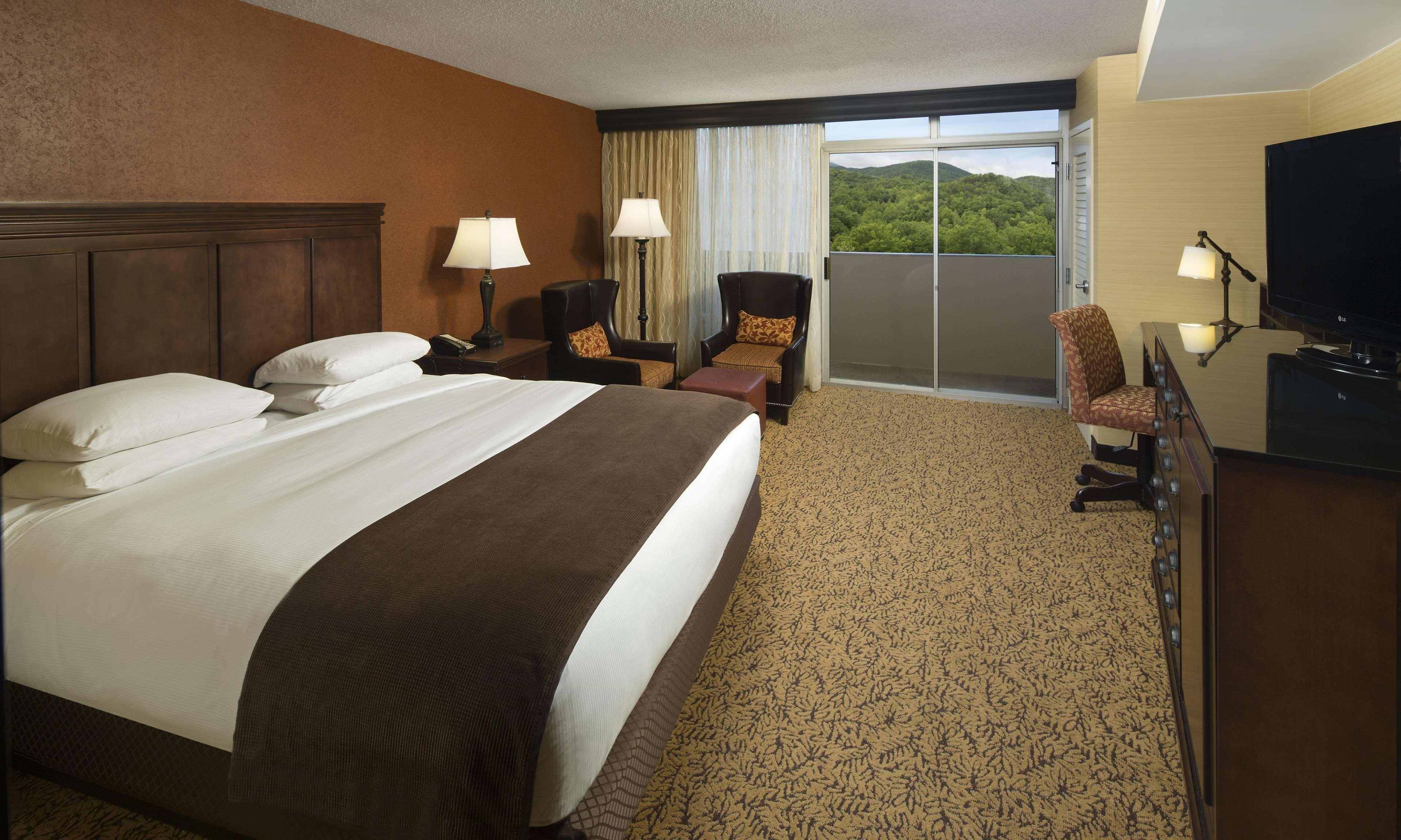 2 ROOMS, SUITE, KING BED, 2 BALCONIES