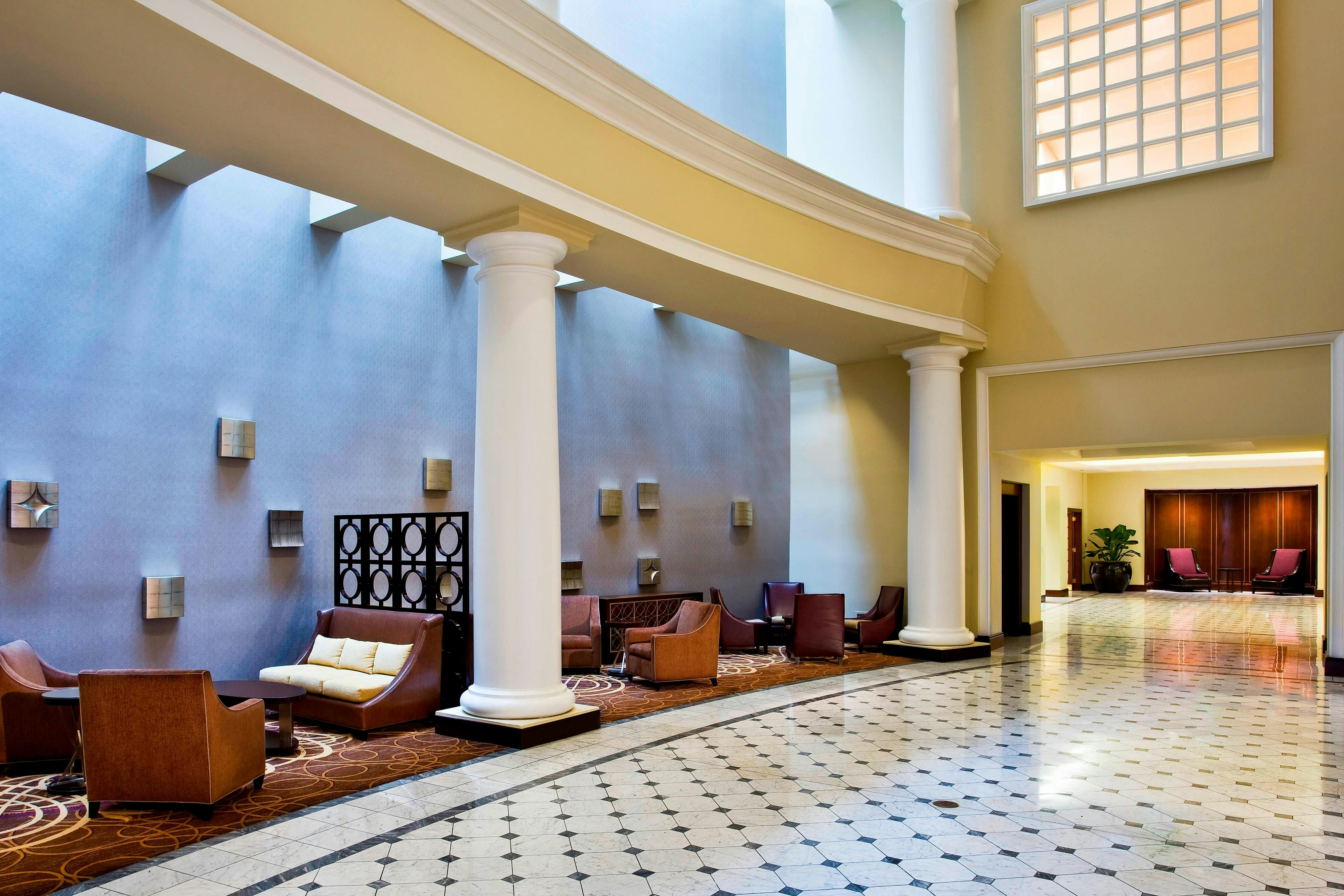 Sheraton Indianapolis Hotel at Keystone Crossing 3/16