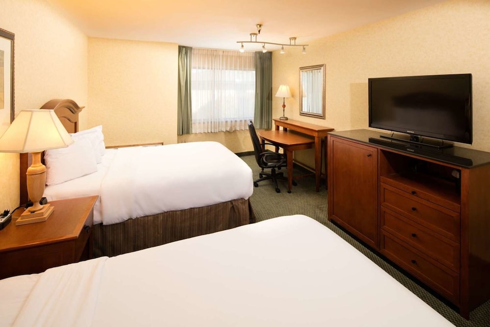 Red Lion Hotel Kennewick Columbia Center 7/38