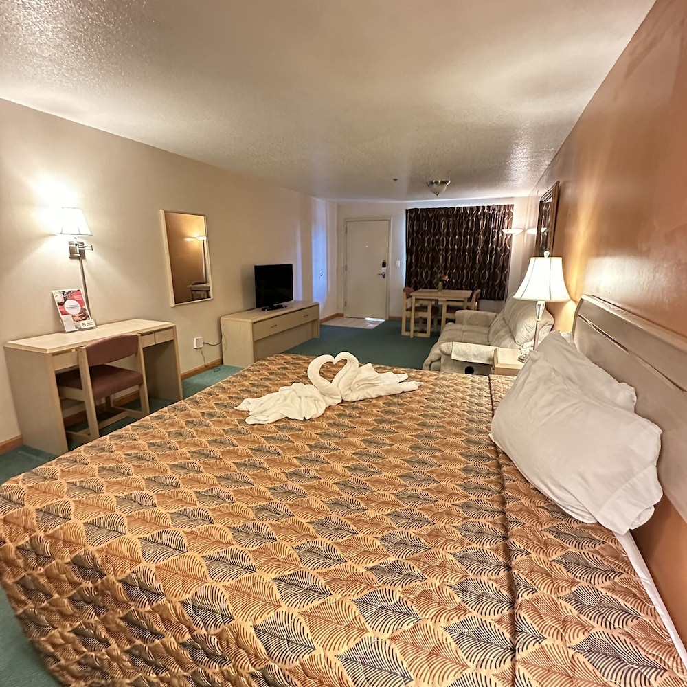 Timberland Inn & Suites 12/63