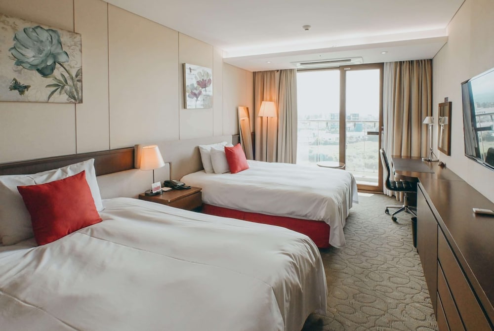 Ramada by Wyndham Jeju Hamdeok 29/70