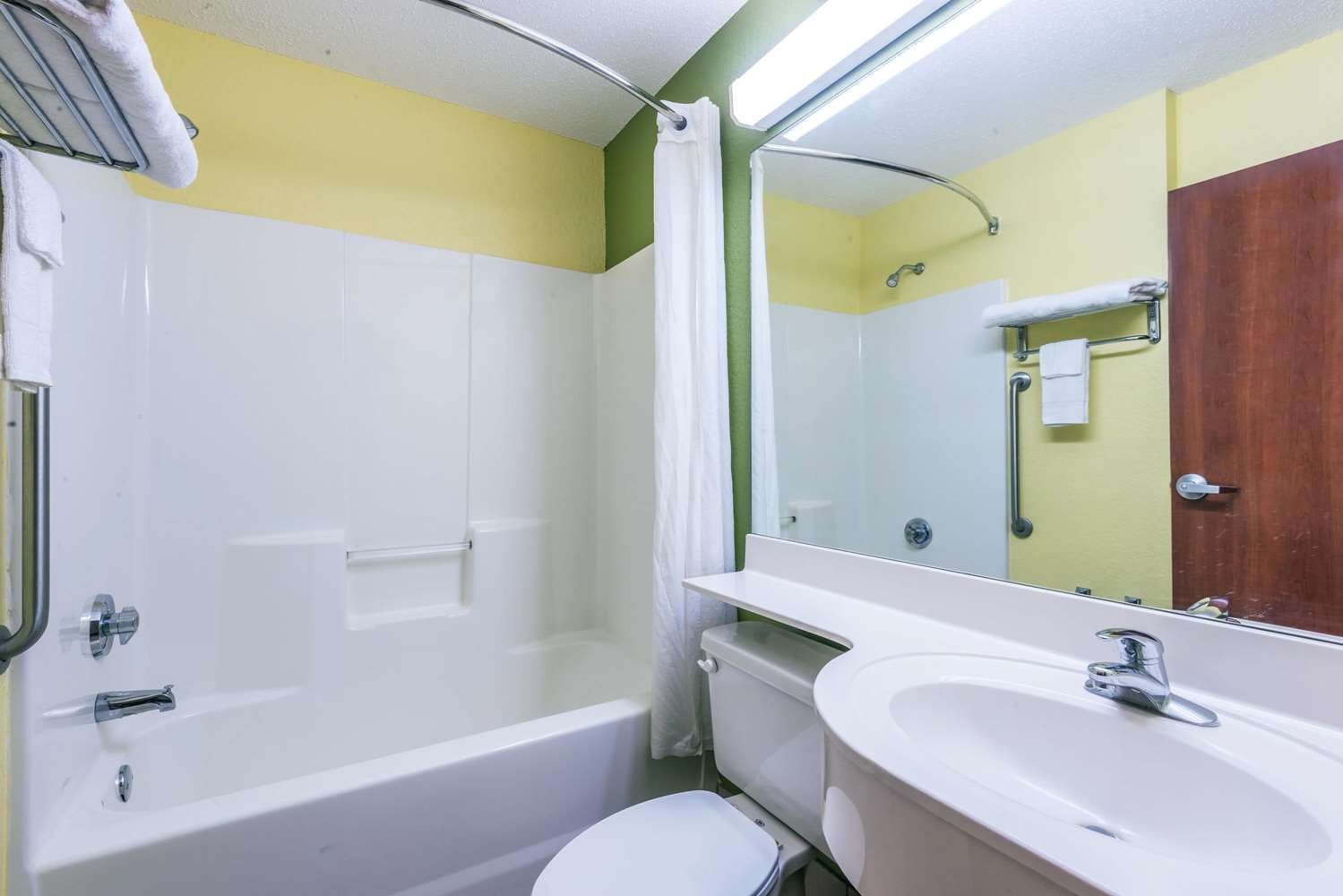 Microtel Inn Suites By Wyndham Auburn 21/22