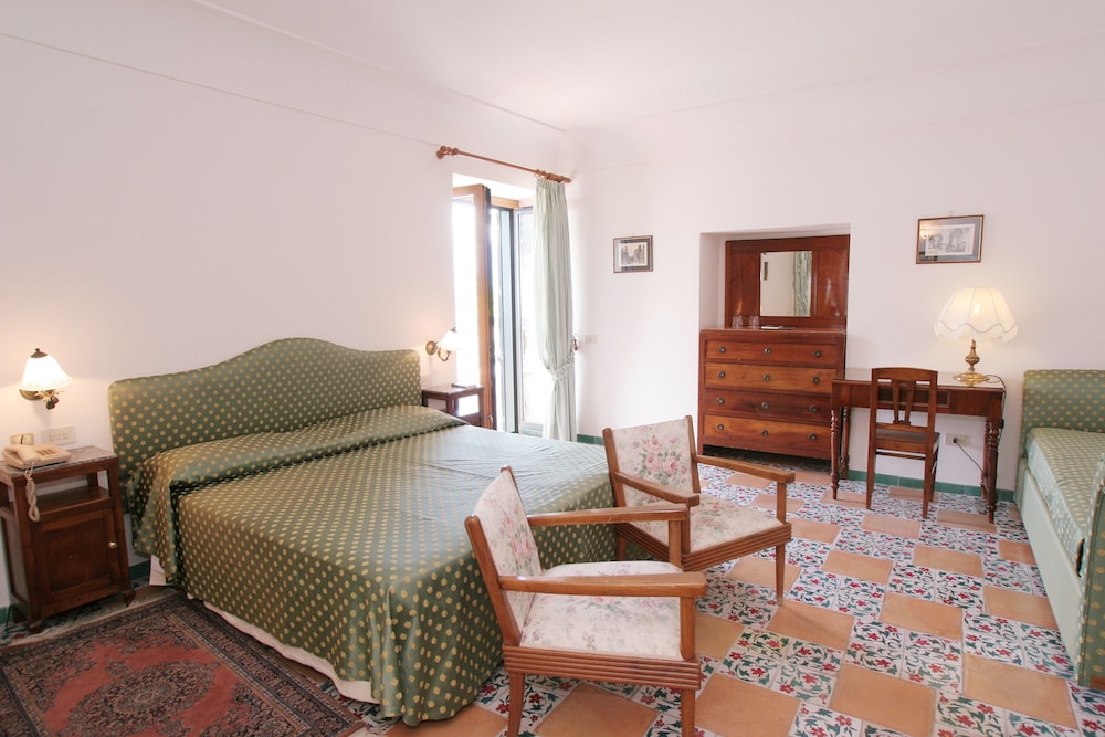 Hotel Rufolo 6/71