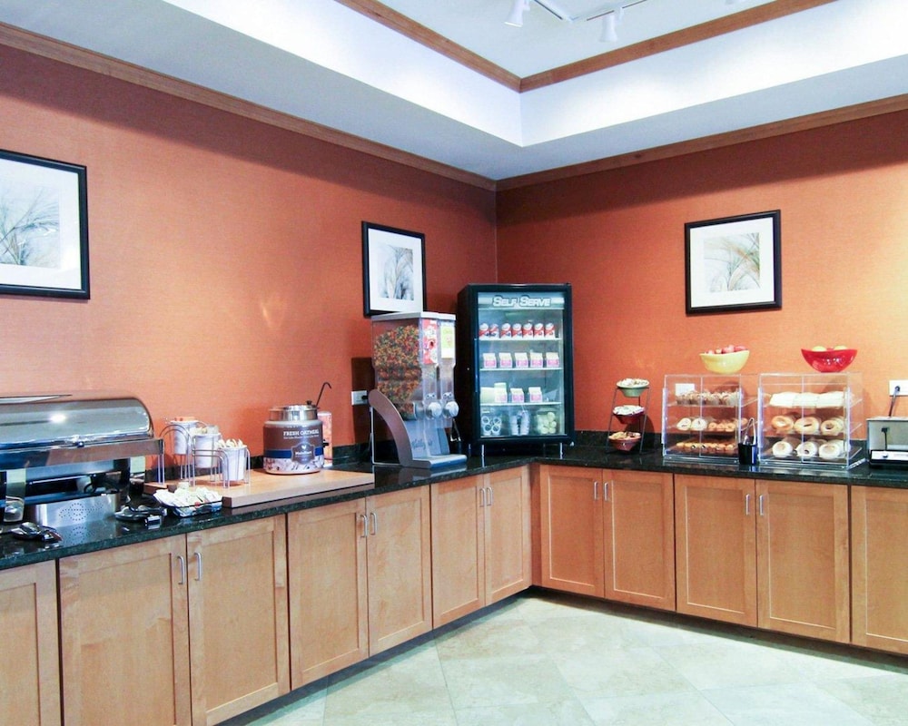 Mainstay Suites Tioga 35/47