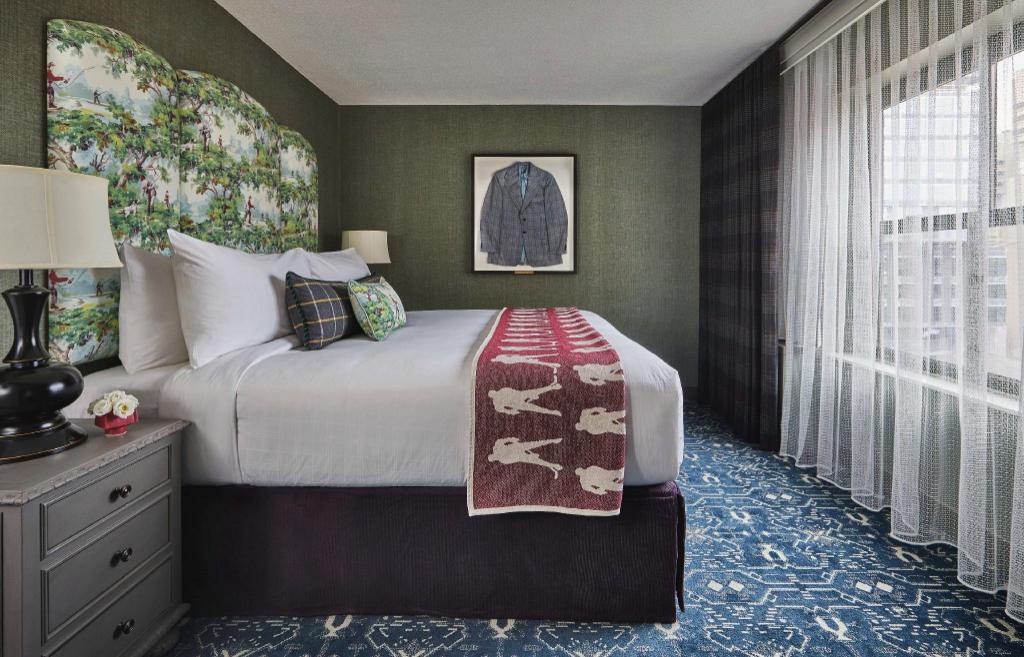 1 BEDROOM, SUITE, KING BED, ACCESSIBLE