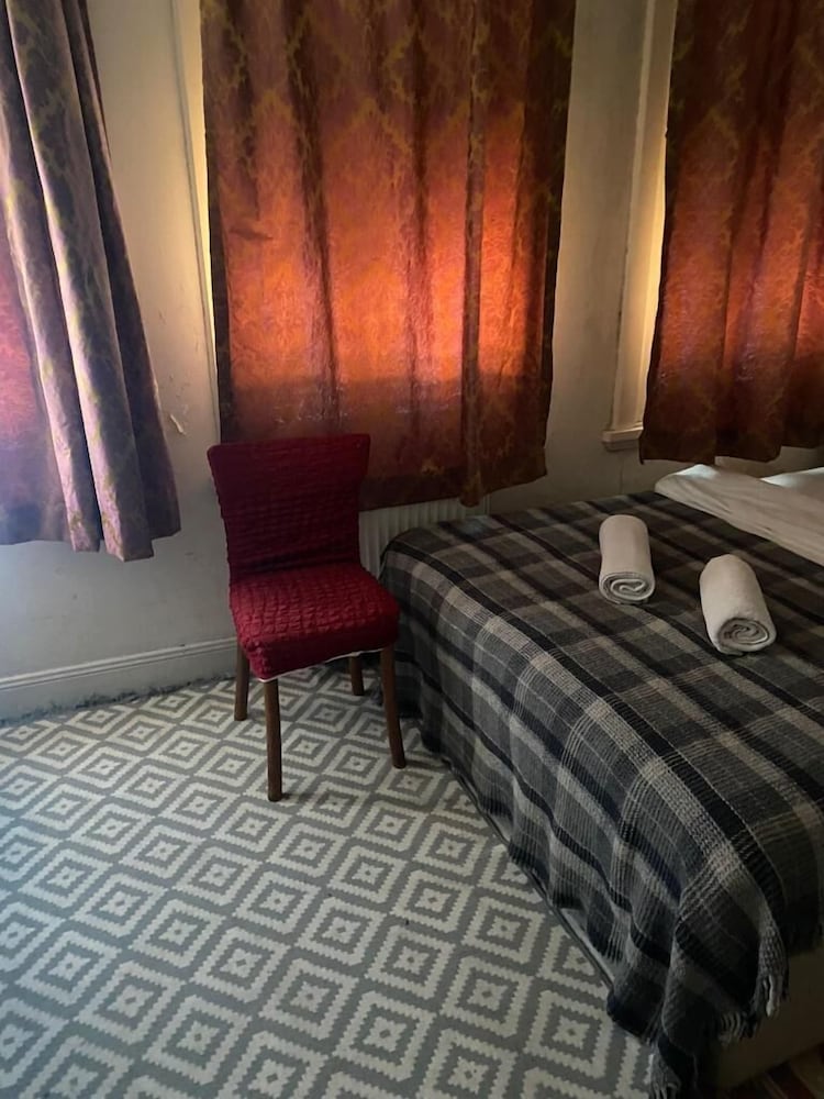LUXURY, TRIPLE