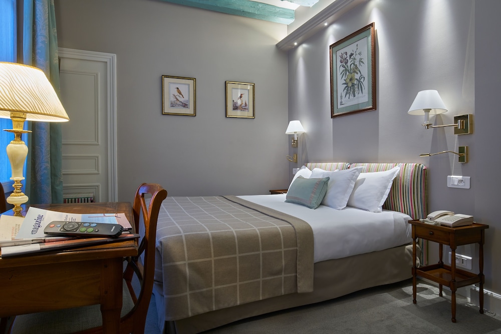Le Relais Saint Honore 7/42