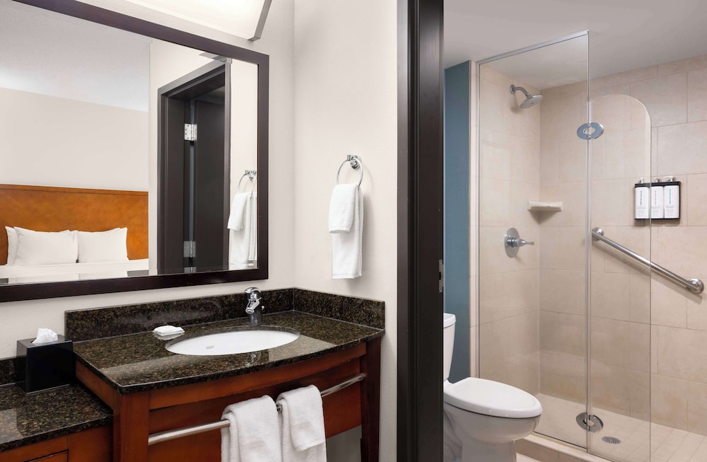 Hyatt Place Memphis/Germantown 64/64