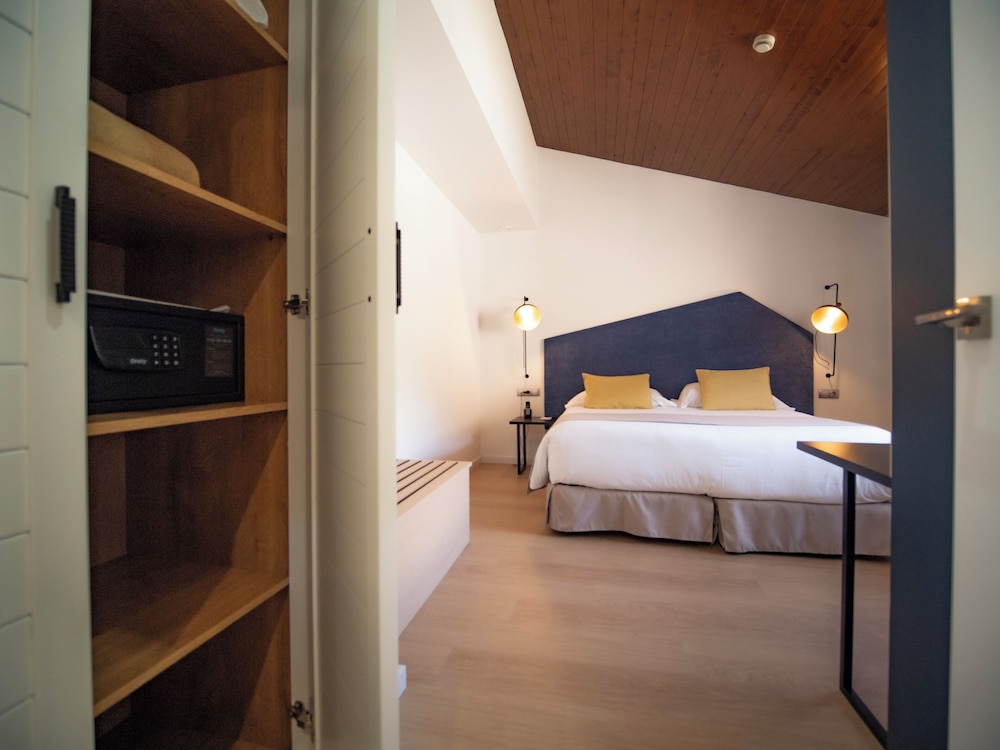 Hotel Roc Meler 49/50