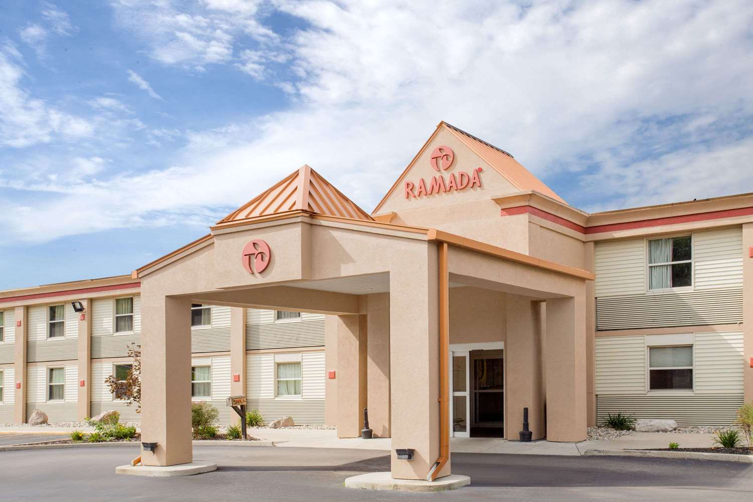 Ramada By Wyndham Angola/Fremont Area 36/41