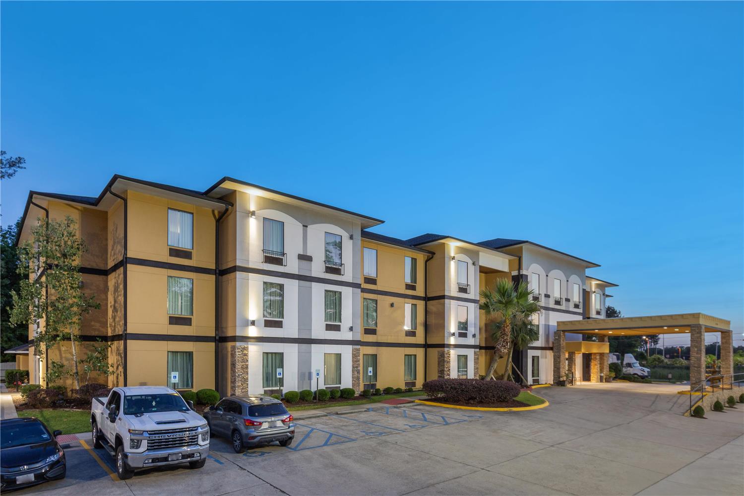 Best Western Plus Regency Park 41/43