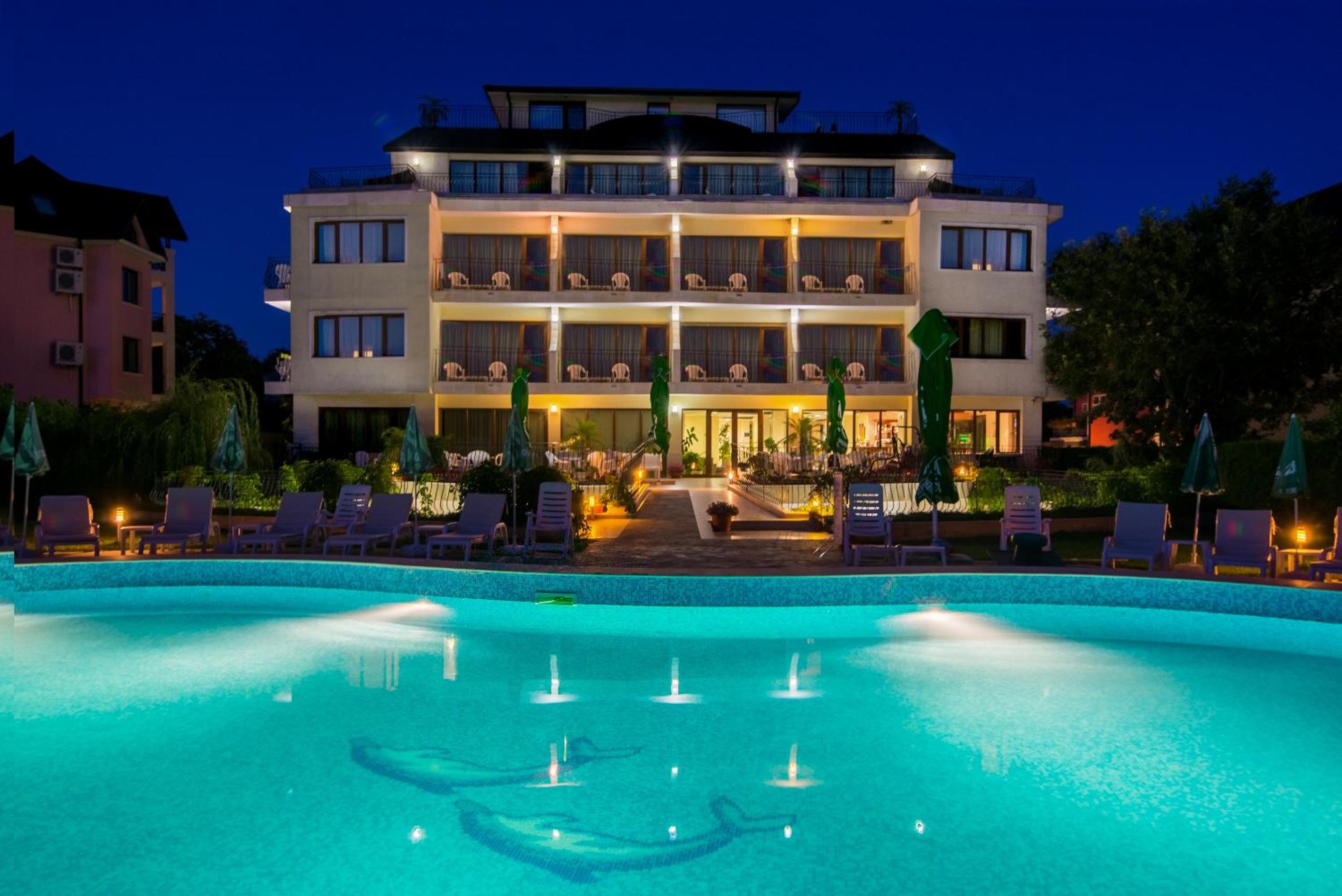 Atlant Hotel 3/50