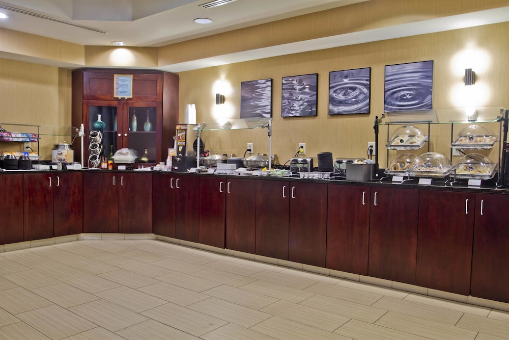 SpringHill Suites by Marriott Charlotte Airport 8/72