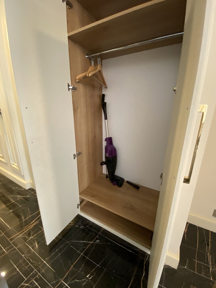 Princely Suites 10/50