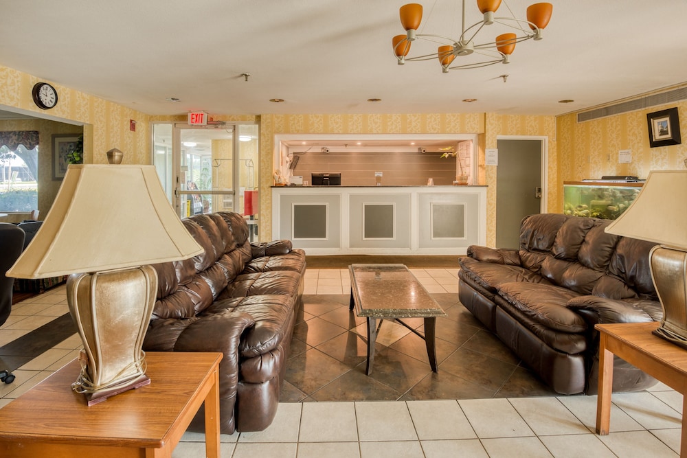Studio6 Suites Norcross, GA 27/35