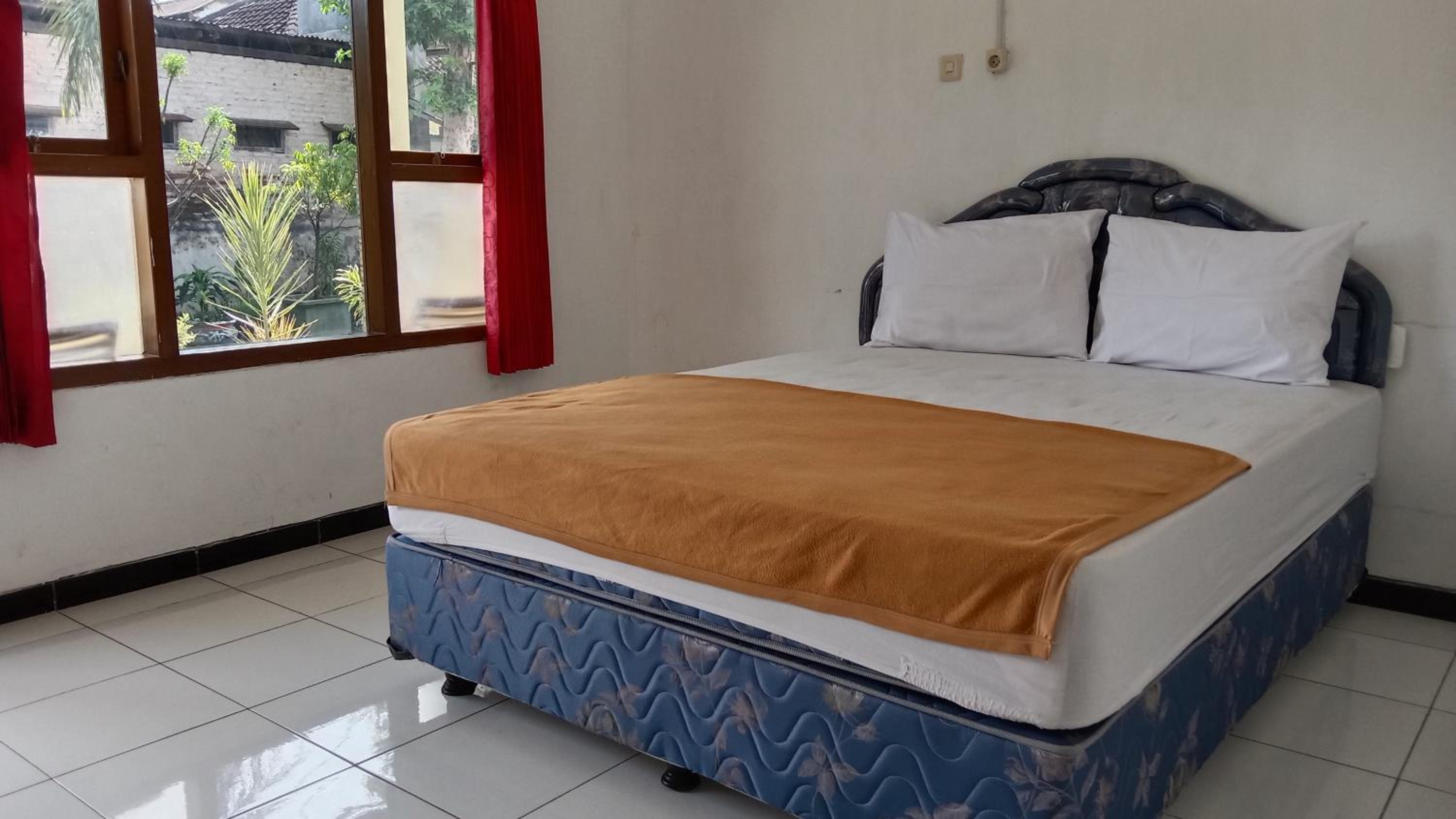 OYO 1999 Hotel Tentrem Syariah 11/33
